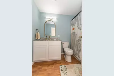 12104 Fleetwood Place, Maryland Heights, MO 63043 - Photo 18