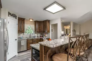 23123 Roselawn Dr, Lebanon, MO 65536 - Photo 8