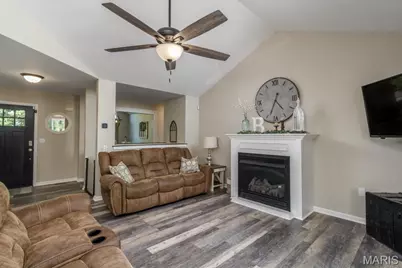 23123 Roselawn Drive, Lebanon, MO 65536 - Photo 6