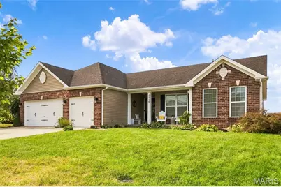 1516 Wainscott Drive, O'Fallon, MO 63366 - Photo 2