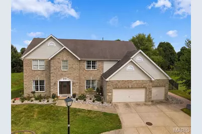 1000 Gardenbridge Place, Saint Charles, MO 63303 - Photo 2