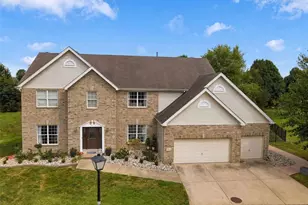 1000 Gardenbridge Pl, Saint Charles, MO 63303 - Photo 2