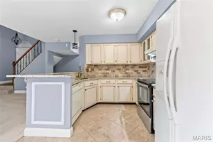13027 King Arthur Spur, Saint Louis, MO 63146 - Photo 8