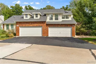 13027 King Arthur Spur, Saint Louis, MO 63146 - Photo 1