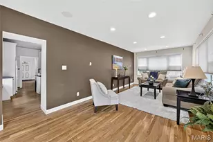 7303 Lindbergh Dr, Saint Louis, MO 63117 - Photo 16