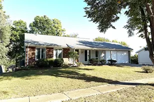 828 Country Heights Ct, Manchester, MO 63021 - Photo 26