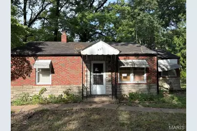 437 S Harvey Avenue, Ferguson, MO 63135 - Photo 1