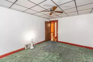 951 Switzer Ave, Saint Louis, MO 63147 - Photo 18