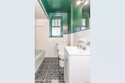 951 Switzer Avenue, Saint Louis, MO 63147 - Photo 20
