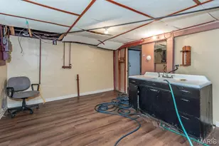951 Switzer Ave, Saint Louis, MO 63147 - Photo 34