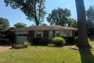 10318 Seaton Dr, Saint Louis, MO 63137 - Photo 1