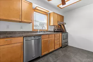 7723 Florentine Dr, Bel-Nor, MO 63121 - Photo 10