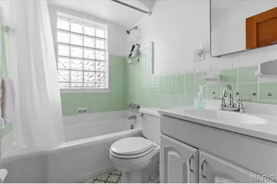 7723 Florentine Drive, Bel-Nor, MO 63121 - Photo 18