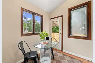 5601 Walsh Street, Saint Louis, MO 63109 - Photo 10