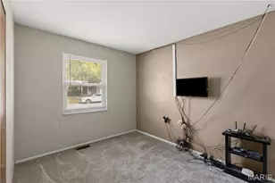 3305 Highgate Ln, Saint Charles, MO 63301 - Photo 12