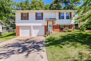 18 River Bluff Dr, Saint Peters, MO 63376 - Photo 1