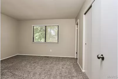 18 River Bluff Drive, Saint Peters, MO 63376 - Photo 8