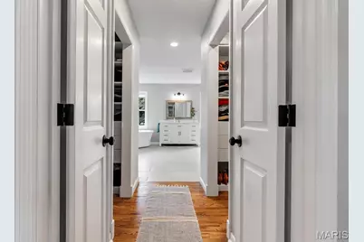 14 Long Meadows Lane, Town and Country, MO 63131 - Photo 10