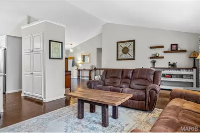 516 Oak Leaf Manor Court, Ballwin, MO 63021 - Photo 6