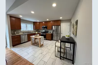 924 Fernview Drive, Creve Coeur, MO 63141 - Photo 12