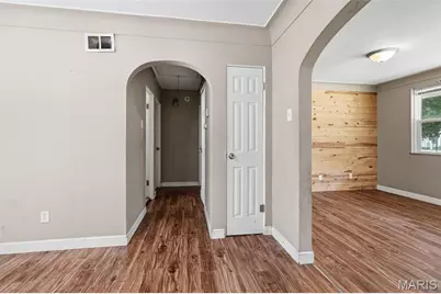 201 Wooster Drive, Saint Louis, MO 63135 - Photo 10