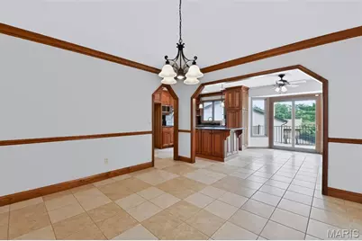 12 Meadow Crest Court, Saint Charles, MO 63303 - Photo 8