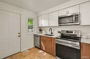 1142 Laire Dr, Saint Louis, MO 63137 - Photo 6