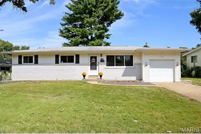 1395 Ensenada Drive, Florissant, MO 63031 - Photo 2