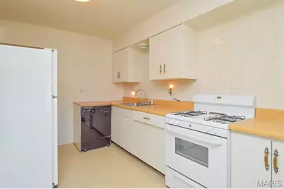 304 W Pitman Street, O'Fallon, MO 63366 - Photo 14