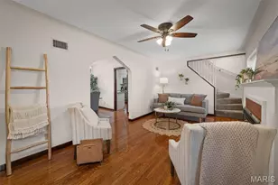 9916 Coventry Ln, Saint Louis, MO 63123 - Photo 6