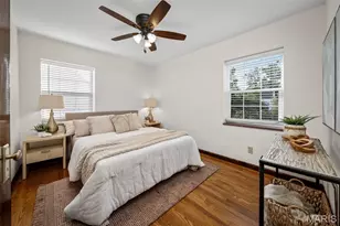 9916 Coventry Ln, Saint Louis, MO 63123 - Photo 20