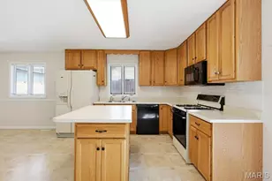 1520 Polaris Dr, Ellisville, MO 63011 - Photo 6