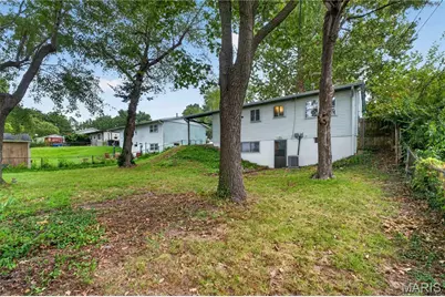 5017 Tulip Tree Lane, Hazelwood, MO 63042 - Photo 18