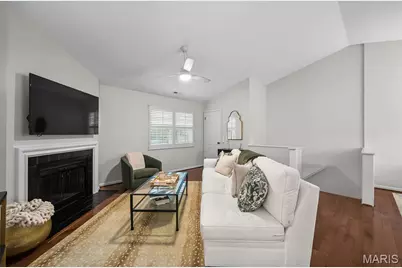 9172 Eager Road, Brentwood, MO 63144 - Photo 6