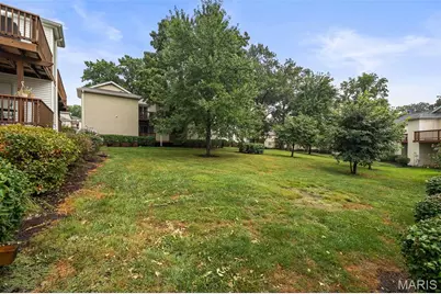 9172 Eager Road, Brentwood, MO 63144 - Photo 30