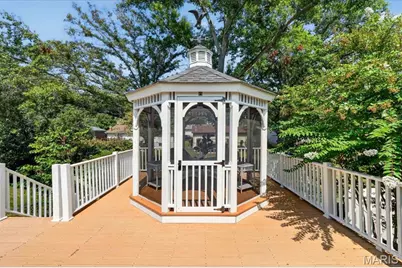 3943 Camelot Estates Court, Saint Louis, MO 63129 - Photo 52