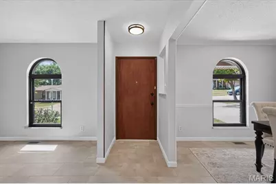 3943 Camelot Estates Court, Saint Louis, MO 63129 - Photo 6