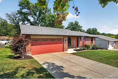3943 Camelot Estates Court, Saint Louis, MO 63129 - Photo 4