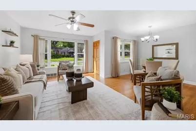 7351 S Yorkshire Drive, Affton, MO 63123 - Photo 6