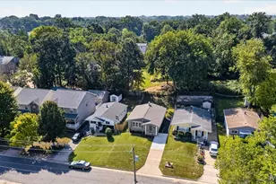 324 E Clinton Pl, Kirkwood, MO 63122 - Photo 42