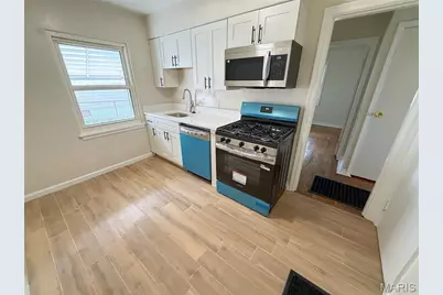 9421 Kathlyn Drive, Woodson Terrace, MO 63134 - Photo 10