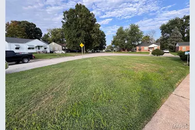 10300 Saint Joan Lane, Saint Ann, MO 63074 - Photo 10