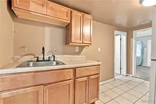 10320 Baron Dr, Saint Louis, MO 63136 - Photo 4