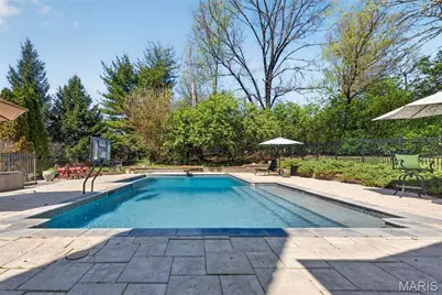 10600 Country View Drive, Creve Coeur, MO 63141 - Photo 2