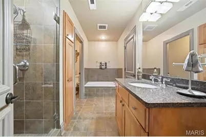 10600 Country View Drive, Creve Coeur, MO 63141 - Photo 48