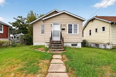 307 Vida Avenue, Unincorporated, MO 63125 - Photo 1