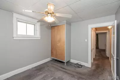 8120 Pennsylvania Avenue, Saint Louis, MO 63111 - Photo 32