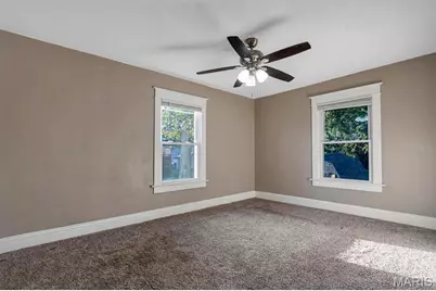 8627 Argyle Avenue, Saint Louis, MO 63114 - Photo 8
