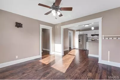 8627 Argyle Avenue, Saint Louis, MO 63114 - Photo 4