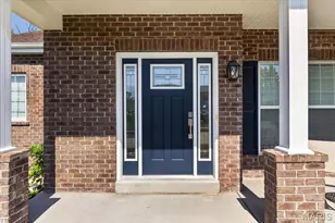 823 Silver Buck Ln, Chesterfield, MO 63005 - Photo 2